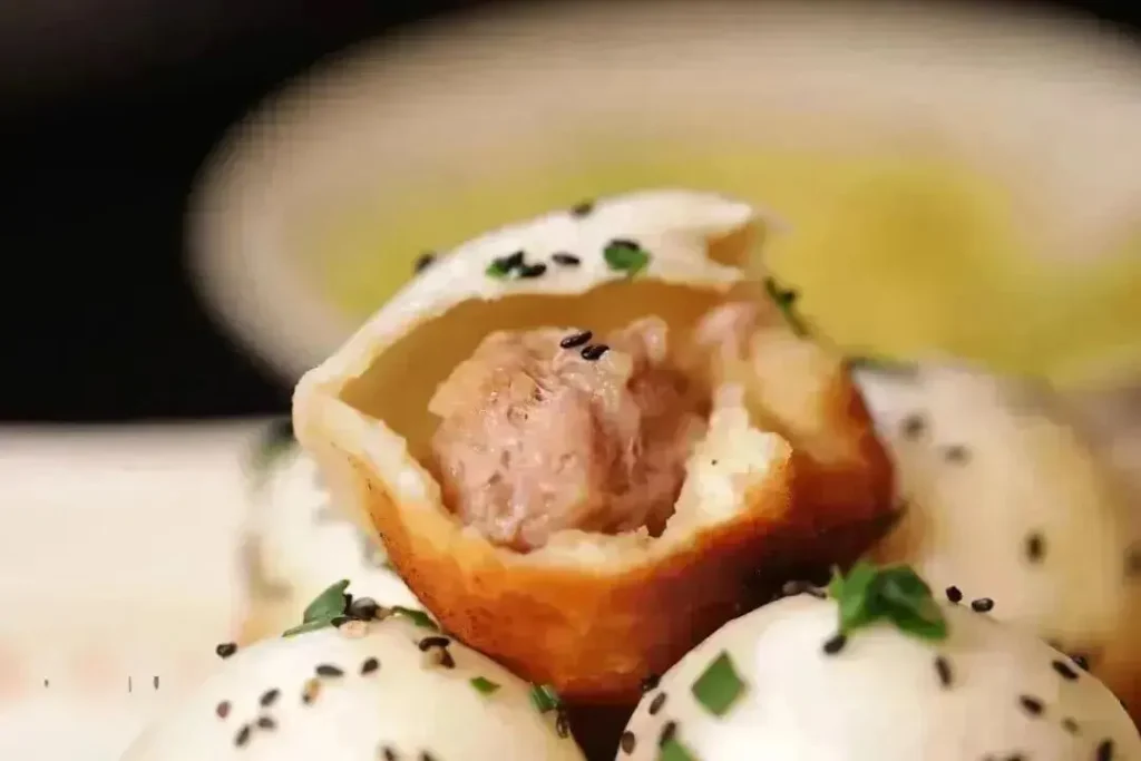 Shanghai Dongtaixiang Shengjian Restaurant's Shengjian