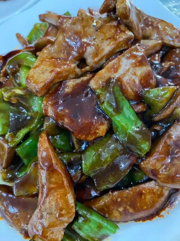 Stir-fried pork liver with soy sauce at Shanghai Xing'an Restaurant