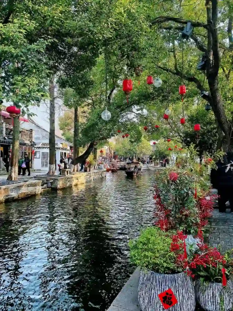 Best Tourist Attractions in Shanghai:Zhujiajiao Ancient Town, Shanghai