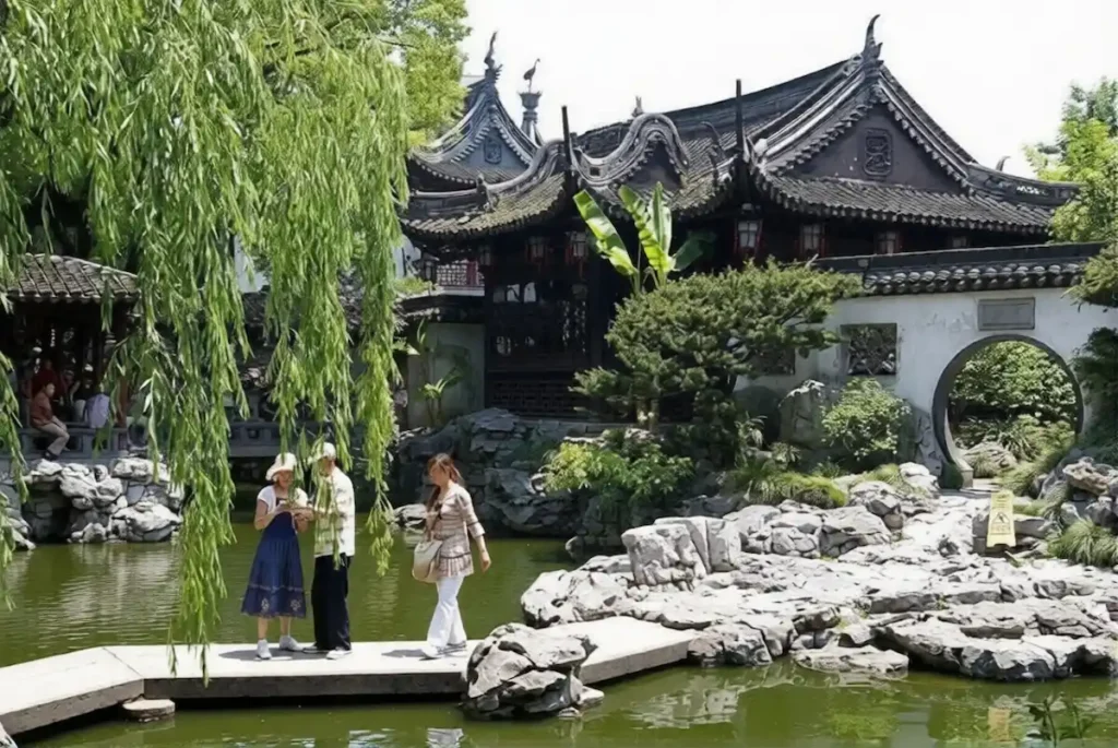 Yuyuan Garden rockery and bridge - shanghai attraction places